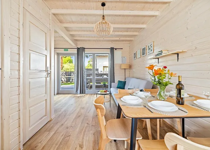 Natura - Caloroczne Drewniane, Rowery, Hulajnogi, E-foil, Balie Z Hydromasazem, Sprzet Do Polawiania Bursztynu بيت للعطل