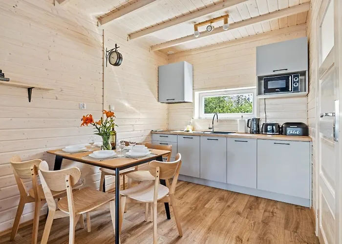 Natura - Caloroczne Drewniane, Rowery, Hulajnogi, E-foil, Balie Z Hydromasazem, Sprzet Do Polawiania Bursztynu 度假居