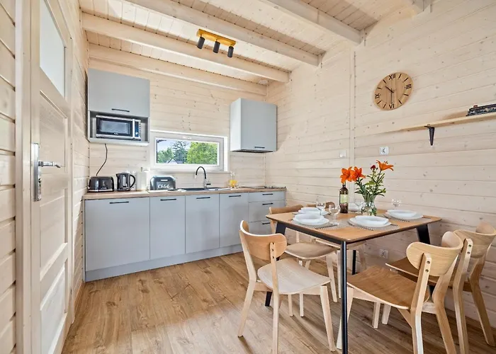 Natura - Caloroczne Drewniane, Rowery, Hulajnogi, E-foil, Balie Z Hydromasazem, Sprzet Do Polawiania Bursztynu 詹塔尔