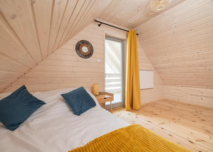 Natura - Caloroczne Drewniane, Rowery, Hulajnogi, E-foil, Balie Z Hydromasazem, Sprzet Do Polawiania Bursztynu * يانتار