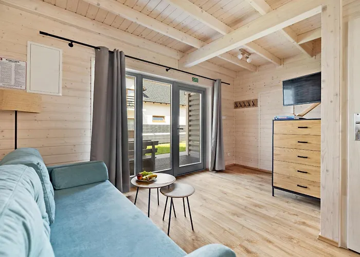 Natura - Caloroczne Drewniane, Rowery, Hulajnogi, E-foil, Balie Z Hydromasazem, Sprzet Do Polawiania Bursztynu 度假居 詹塔尔